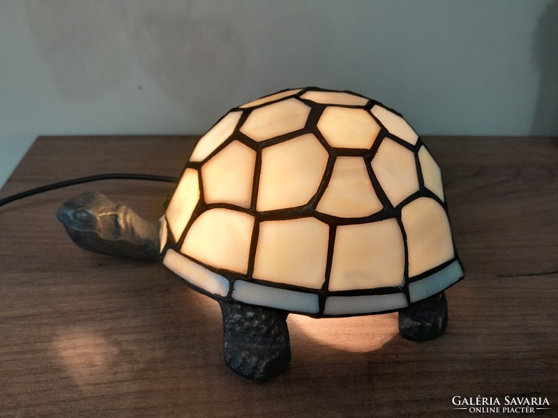 Tiffany tortoise table lamp