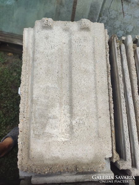 Concrete tile, cement tile cleaned