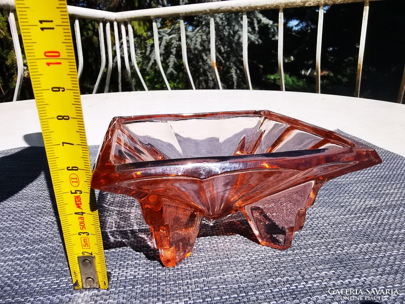 Art deco salmon-colored glass bowl with legs