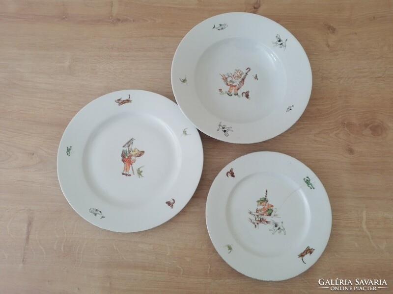 Zsolnay children's tableware