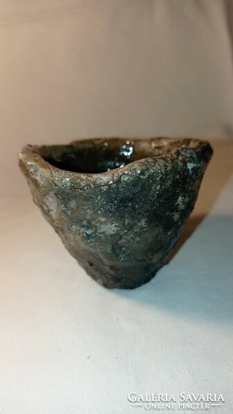 Szabálytalan alakú barna raku ? kerámia pohár, keleti stílusú dísz csésze