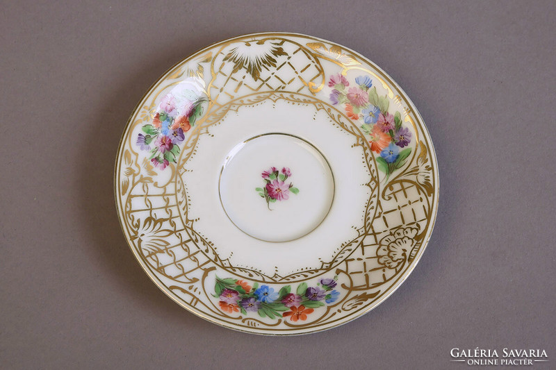 Hutschenreuter flower-patterned small plate with gold border