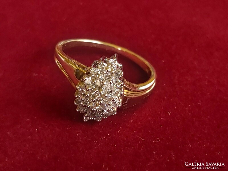 Gold ring / brill