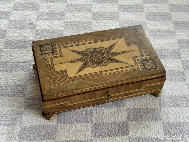 Inlaid wooden gift box - old wooden box ornament wooden box key lock chest