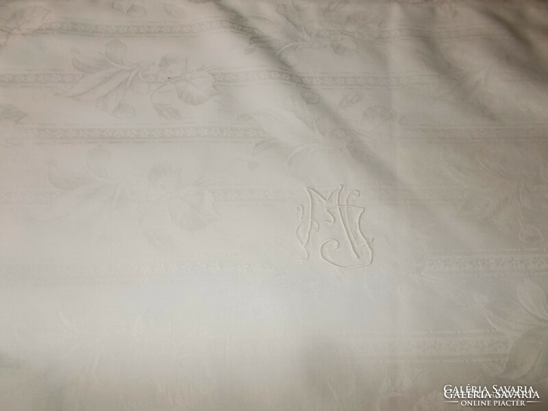 Monogram damask pillowcase. 100 X 80 cm