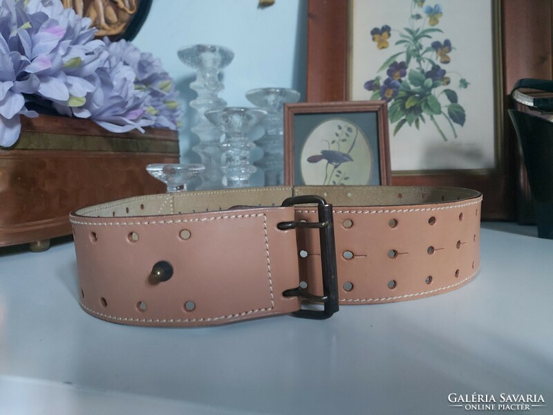 Size 75 beautiful leather vintage azzadine alaïa belt