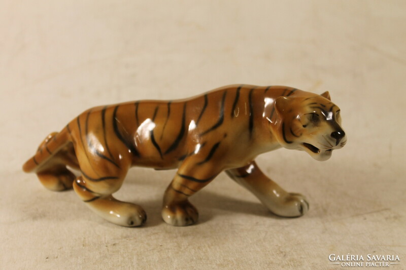 Royal dux tiger 807