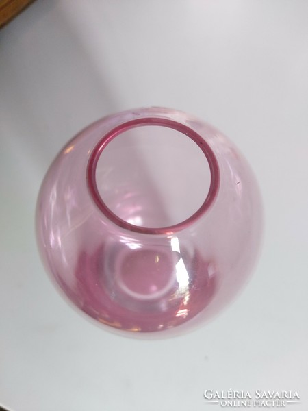 Vastag aljú, finom, rózsaszín fújt üveg váza 12,5 cm magas