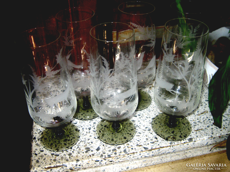 Set of glass glasses decorated with hunter motifs, 6 glass glasses with wild animals