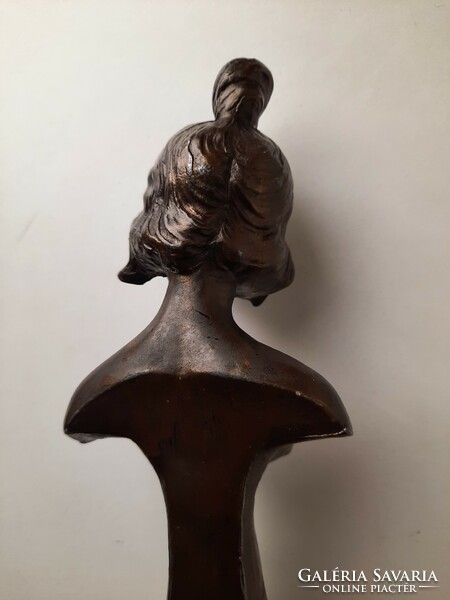 Art Nouveau spialter female bust, statue on a marble base