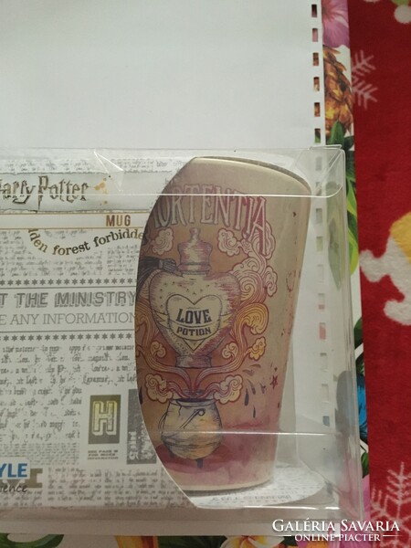 Új Harry Potter porcelán bögre eladó