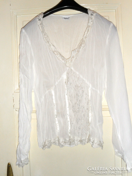 Together lacy women's top (size 38/40)