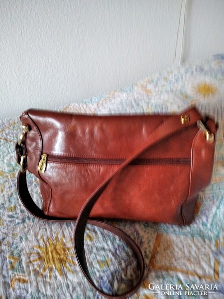Beautiful Armani brown leather women's bag with adjustable length handle