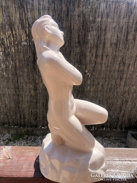 Female standing pottery