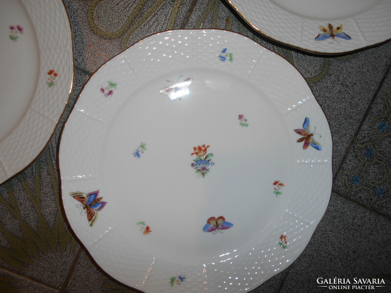 6 antique Herend puppilon (butterfly) pattern flat plates 24.5 cm