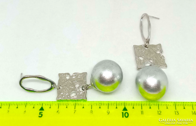 Large silver spherical earrings 130