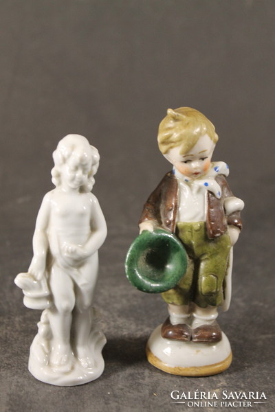 Marked porcelain figurines 816