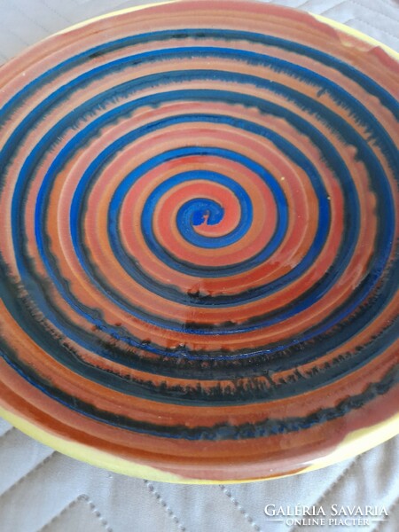 Retro ceramic wall bowl with spiral pattern