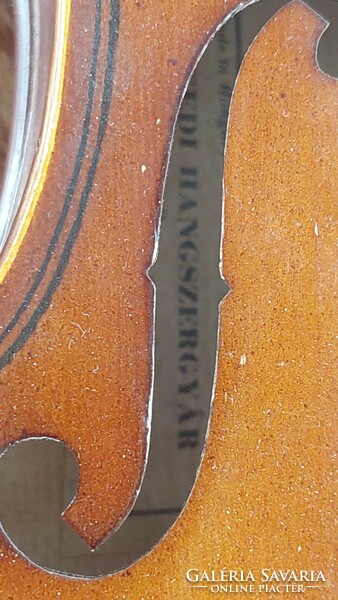 Szeged Instrument Factory children's violin