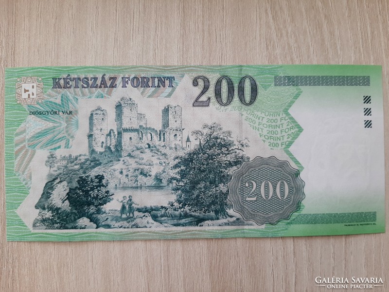 200 forint bankjegy FD sorozat 2001 ropogós bankjegy UNC
