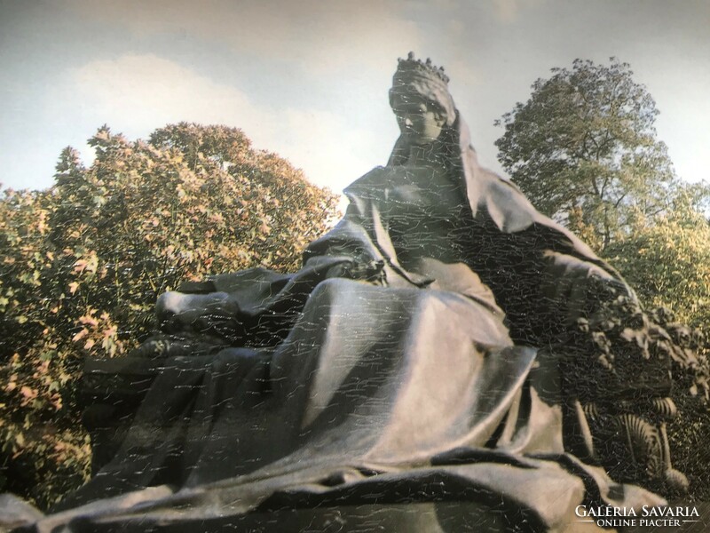 Statue of Queen Elizabeth of Budapest / György Zala: 1858-1937/ new postcard. Postman.