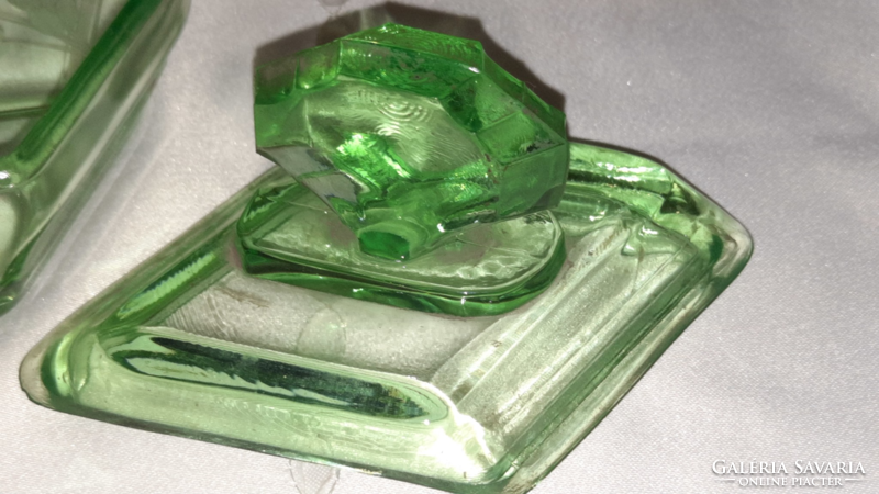 Uranium green, art deco bonbonier