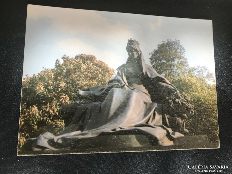 Statue of Queen Elizabeth of Budapest / György Zala: 1858-1937/ new postcard. Postman.