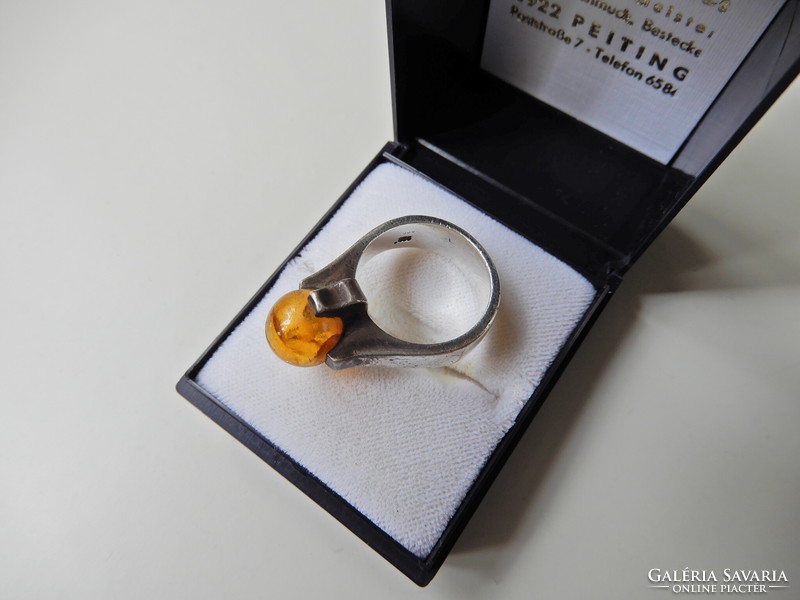 Régi modernista ezüst gyűrű borostyánnal