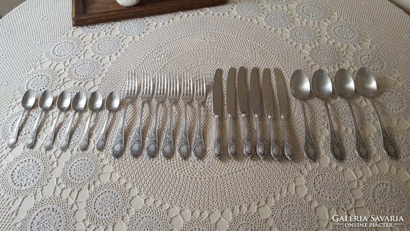 Beautiful Russian cutlery set of 22 pieces.