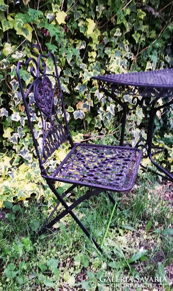 Wrought iron garden set - (1 semicircular table + 2 chairs)