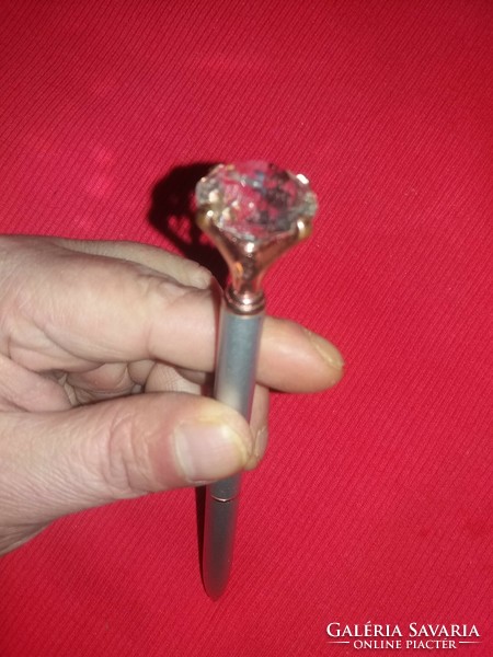 Retro csajos fém ezüstszín tekerős golyóstoll köves "gyémánt" gomb dísszel a képek szerint