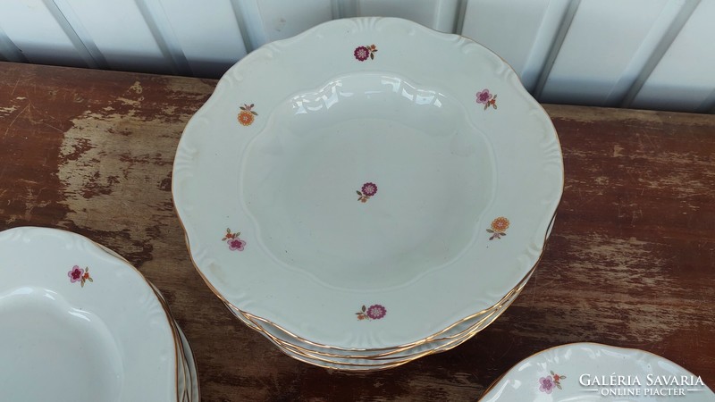 Zsolnay porcelán tányér 15 db