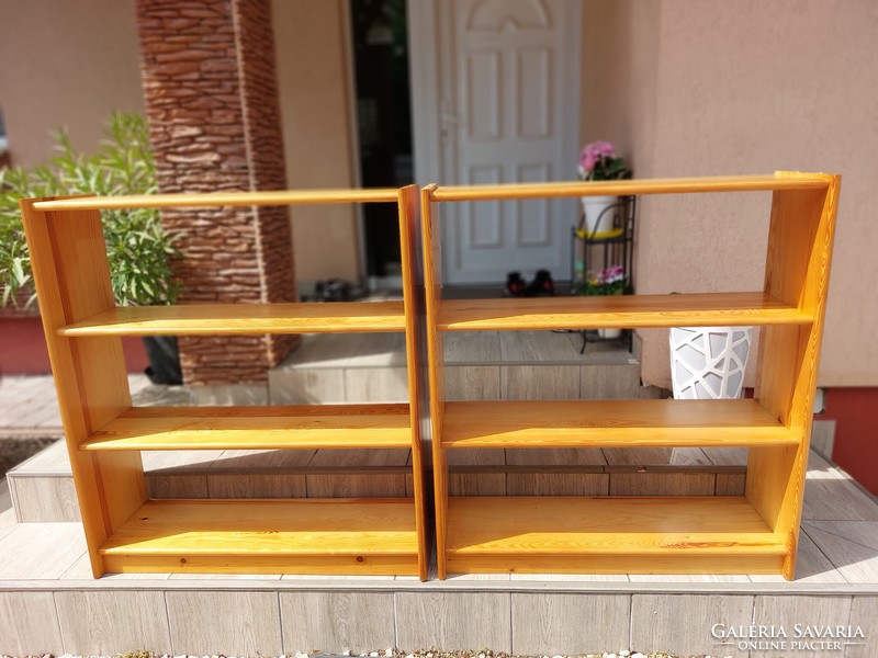 2 high-quality pine shelves for sale. Price / 1 pc.