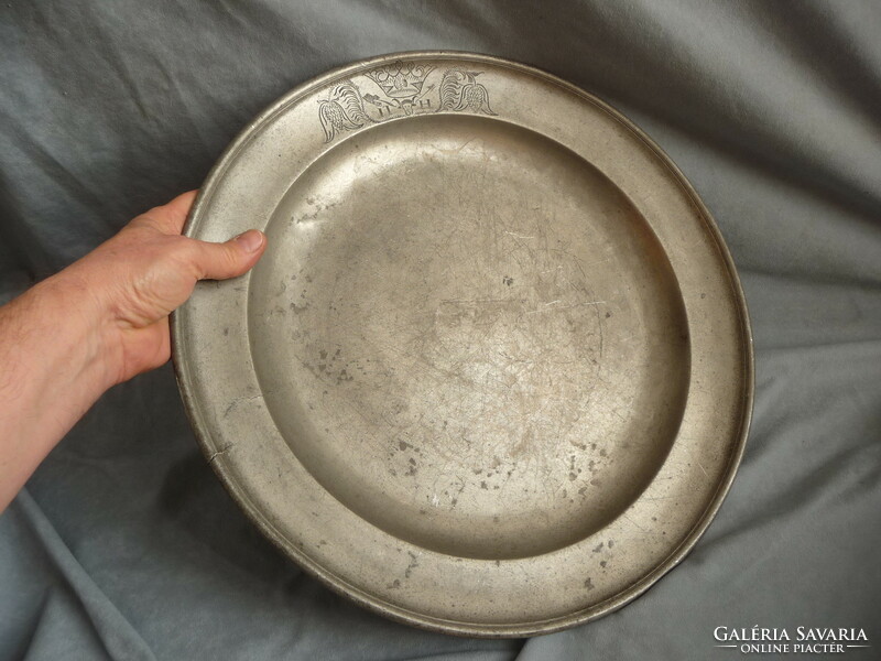 Antique pewter plate large antique pewter plate with butcher master engraving 18th century guild pewter plate Nuremberg