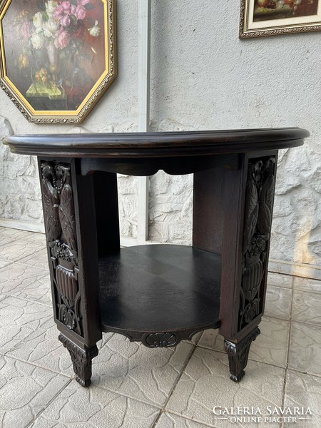 Antique unique carved Transylvanian salon/card table from the xx. From the beginning of the century