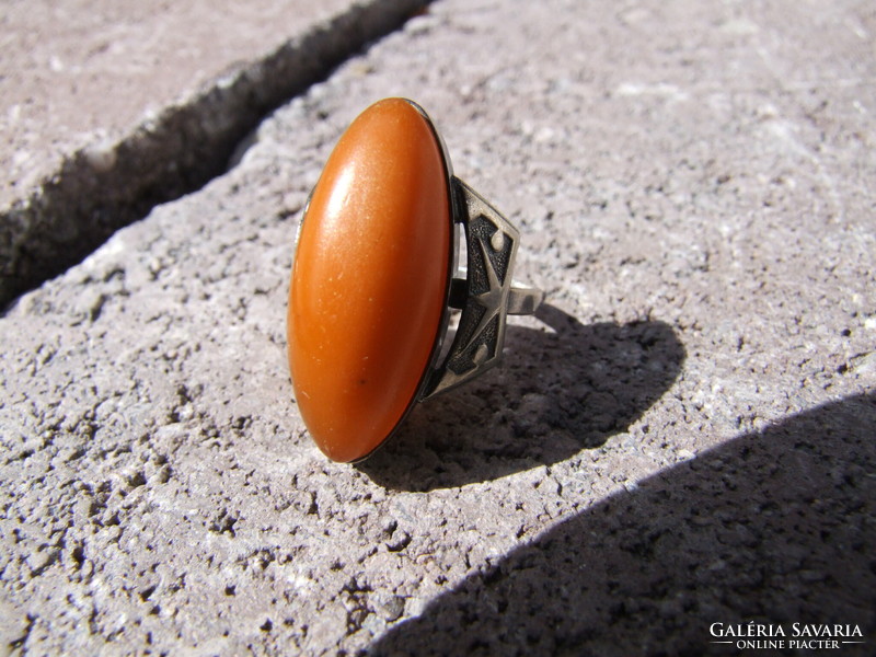 Silver ring with amber (230409)