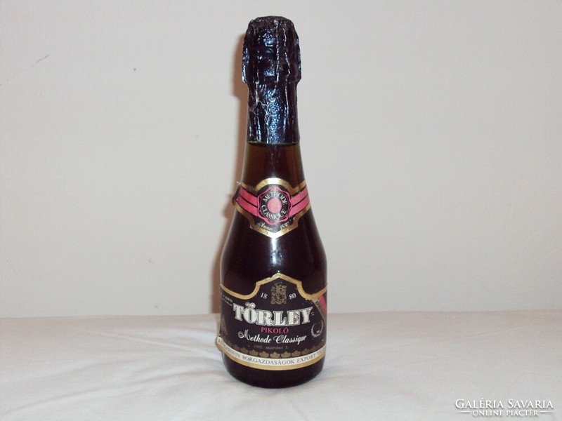 Retro törley sparkling glass bottle - hungarovin 1982 March 1. Date for birthday! Unopened