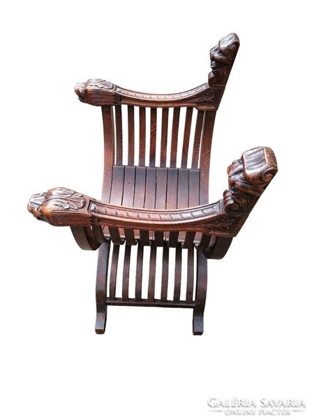 Antik savonarola szék