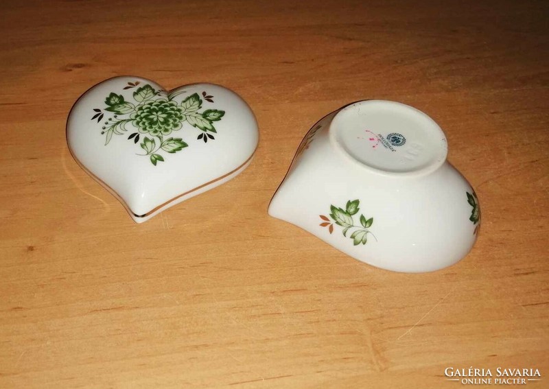 Hollóháza porcelain Erika heart-shaped bonbonnier, jewelry holder