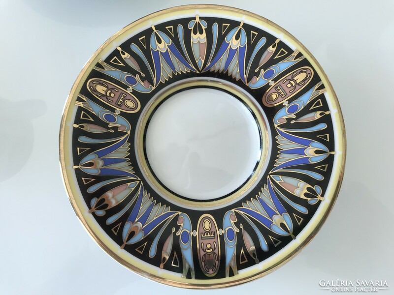 Porcelán mokkás készlet gyönyörű mintával, gazdag aranyozással, Fathi Mahmoud dizájn
