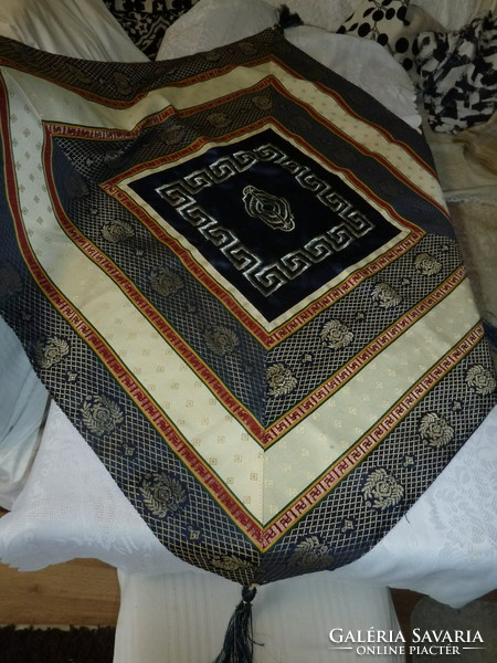Special tablecloth handicraft 100x100 cm