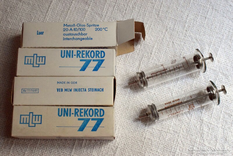 Old glass syringe, mlw unirecord 77, unused factory condition 1pc. , 11.7 X 3.3 cm , 20cm3 gdr