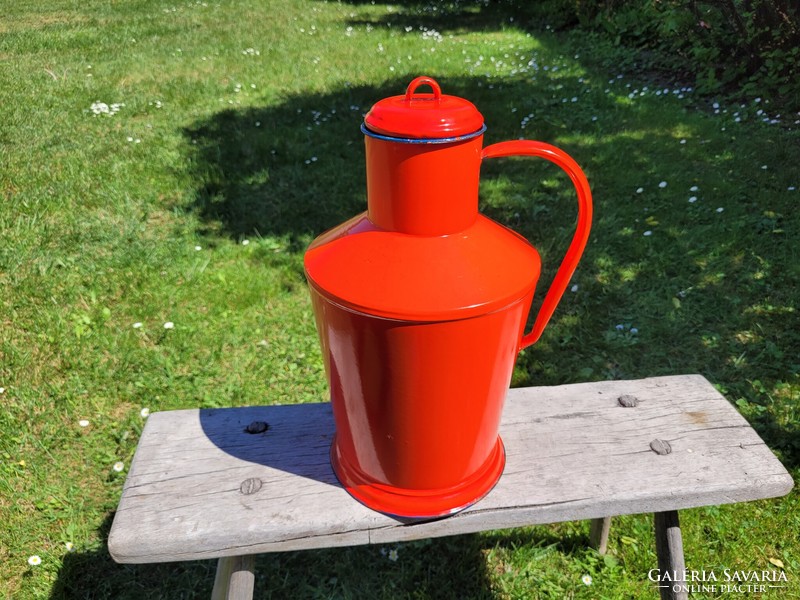 Old vintage enameled red enameled iron jug 7 l water jug decoration water jug new