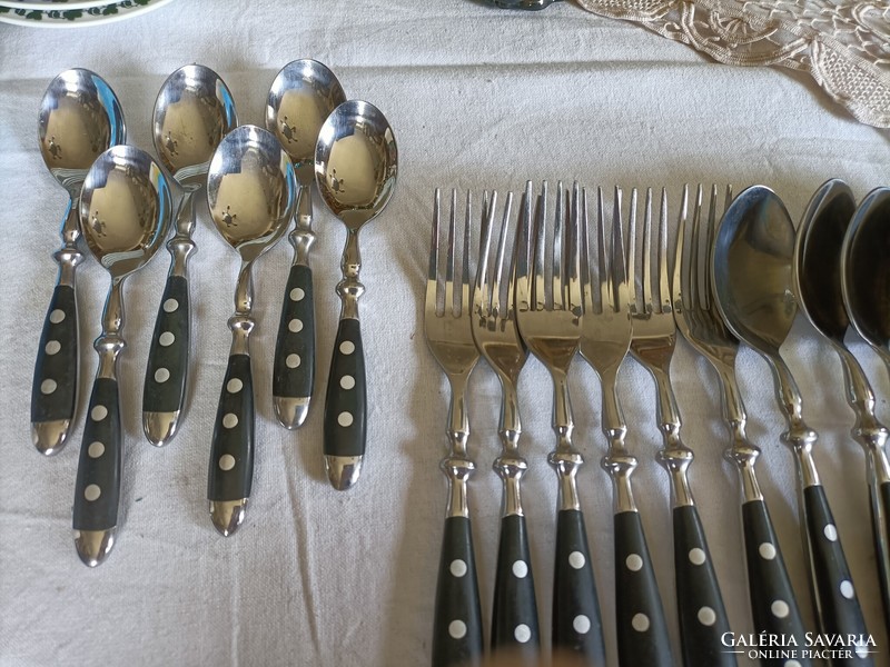Set of 23 cutlery
