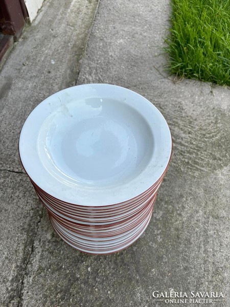 Alföldi porcelán tányérok tányér konyhai kiegészítő lapostányér mélytányér menzás