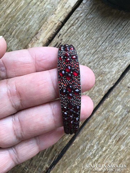 Antique garnet stone bracelet