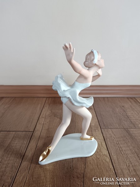 Rare wallendorf ballerina figure