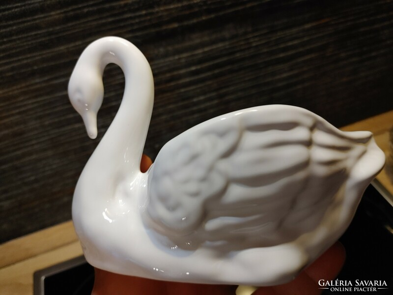 Porcelain swan jewelry or flower holder