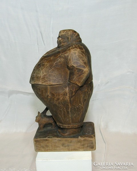 Carved wooden statue - 