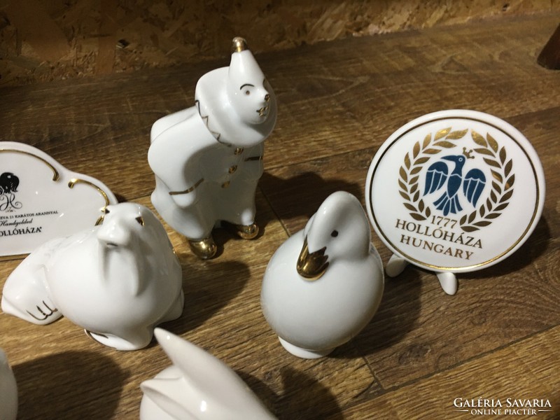 Porcelain figurines from Raven House, plus plaque